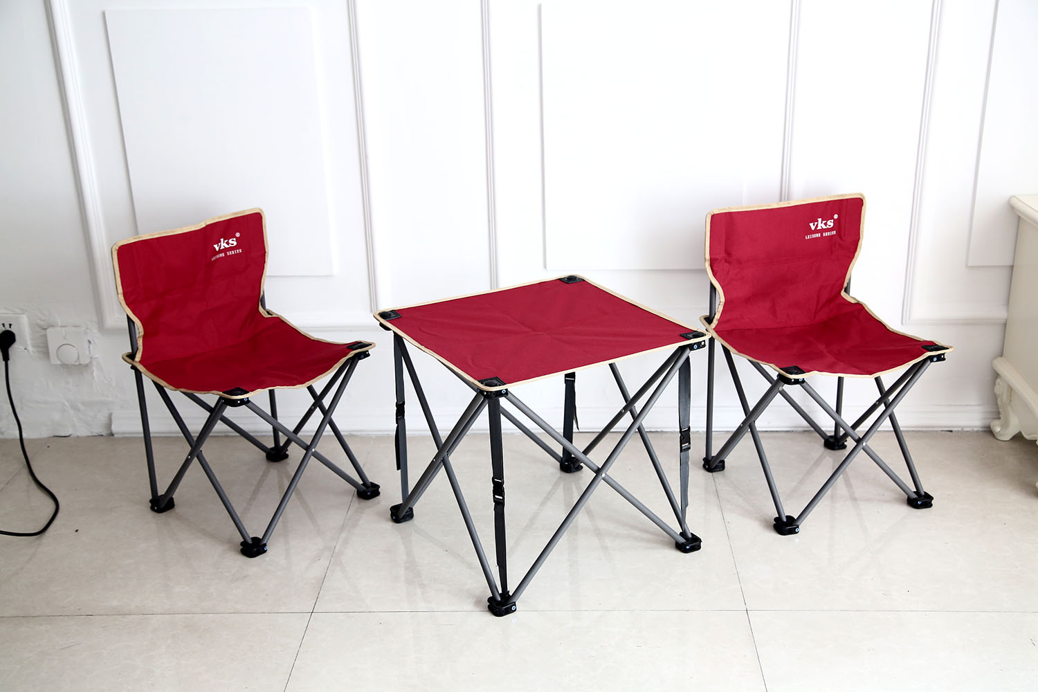Набір складаних меблів, стіл + два стільці, червоний K5023 VKS